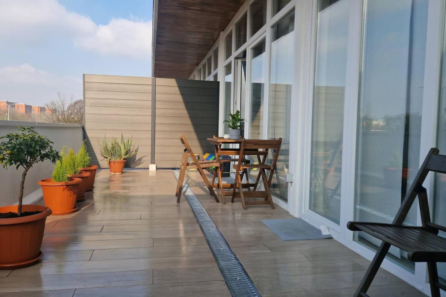Cozy Flat For Vacation& Business In Famagosta Area * Milano