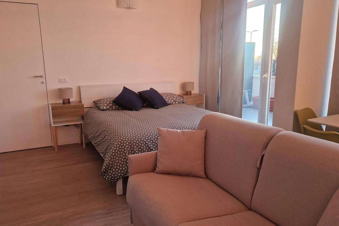 Cozy Flat For Vacation& Business In Famagosta Area Appartamento